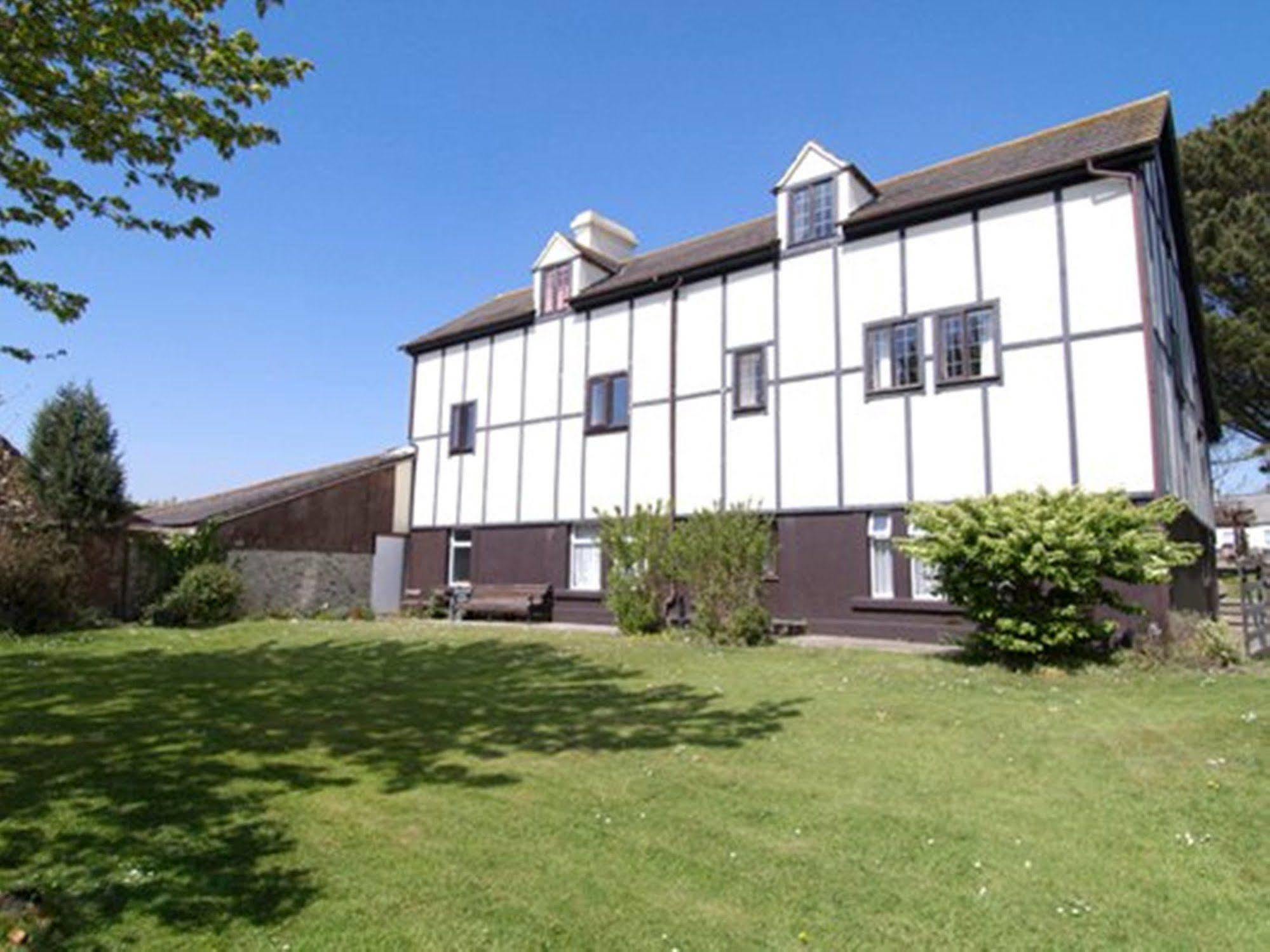 Smithaleigh Farm Rooms And Apartments Sparkwell Екстериор снимка