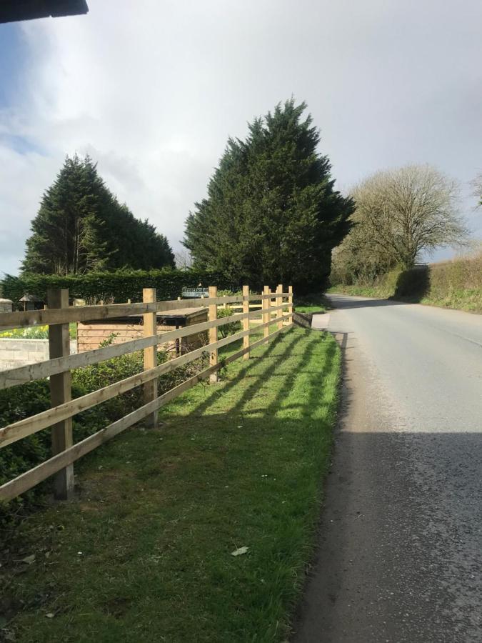 Smithaleigh Farm Rooms And Apartments Sparkwell Екстериор снимка